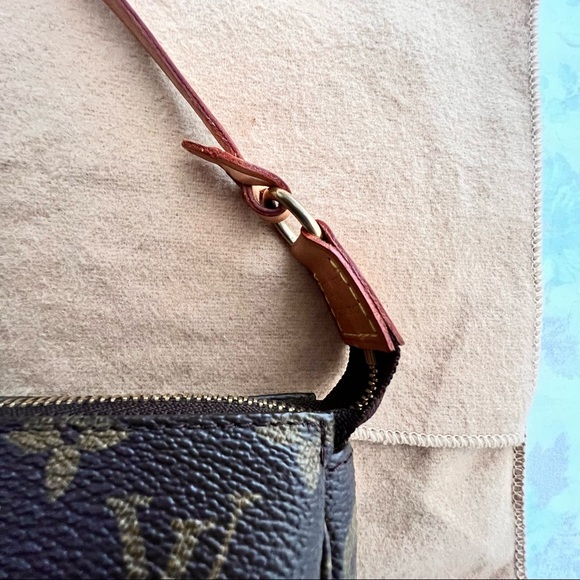 LV MONO POCHETTE - Picture 3 of 6